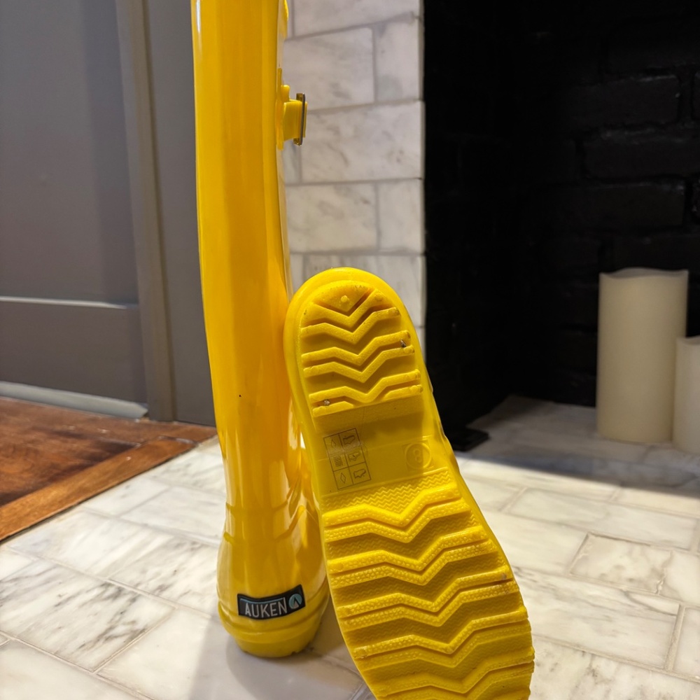 Women's Yellow Rain Boots - Slim Winter & Rain Boot - Picture 7 of 7